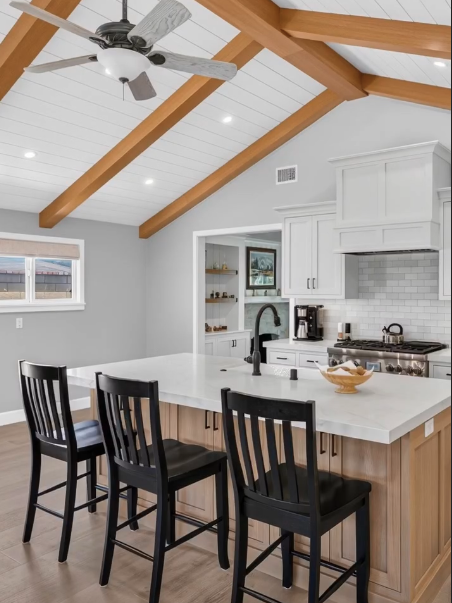 Real estate listing photography sample of a modern kitchen